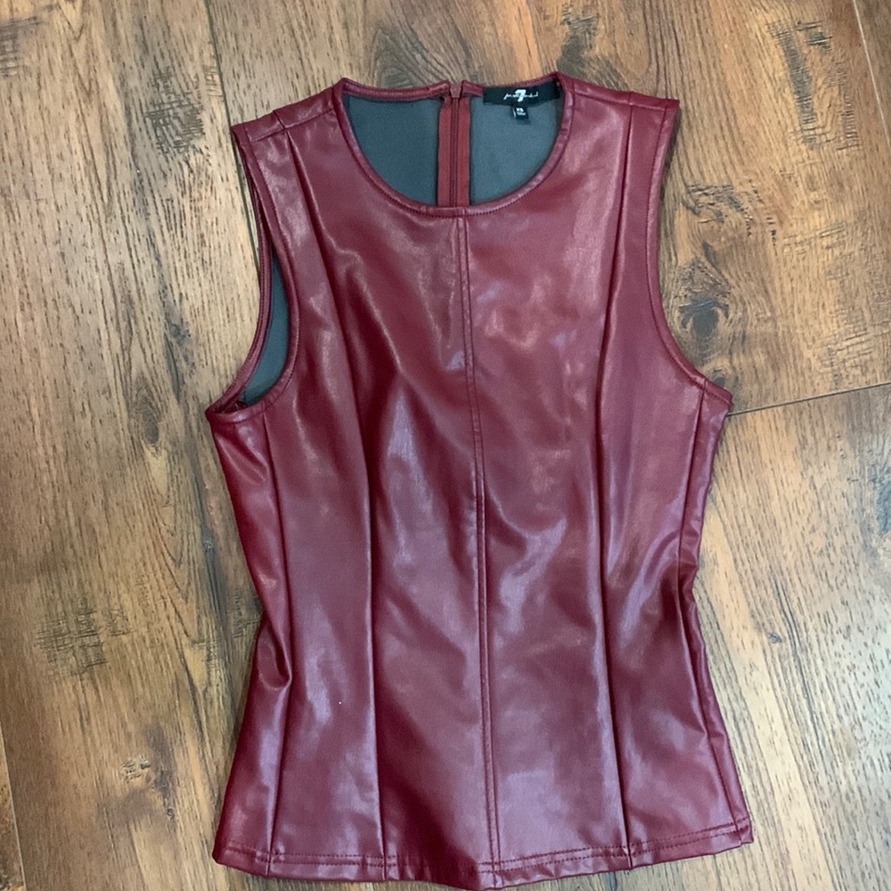 Maroon 7 Top